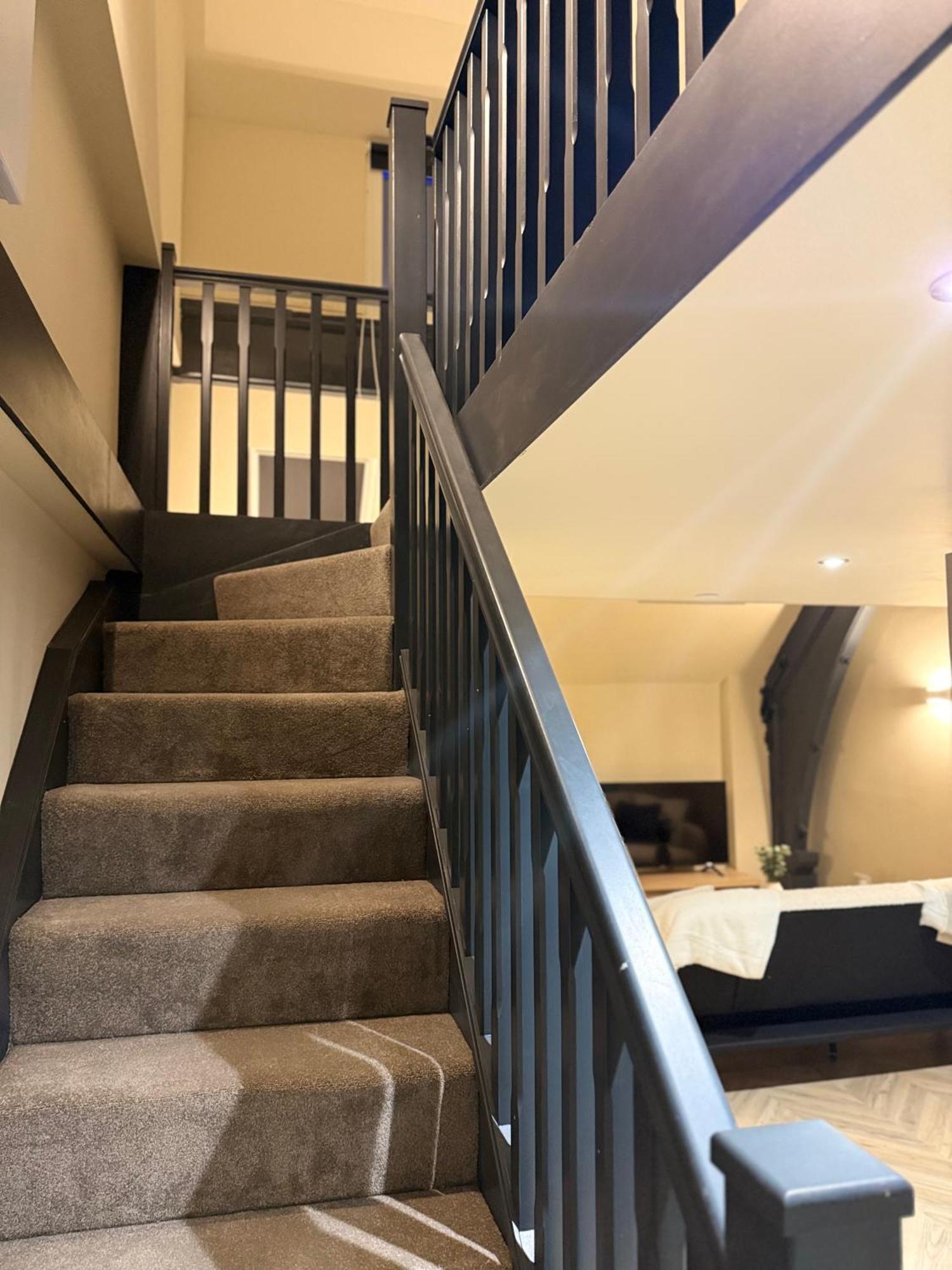 Cosy Mezzanine Apartment Leeds City Centre Экстерьер фото